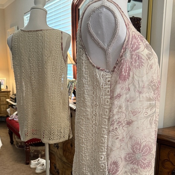 Chic Floral Sleeveless Tank Top - Picture 3 of 11